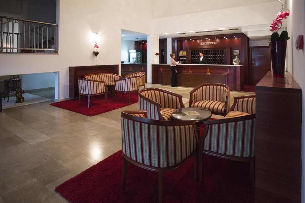Hotel San Terme Лакташи Экстерьер фото